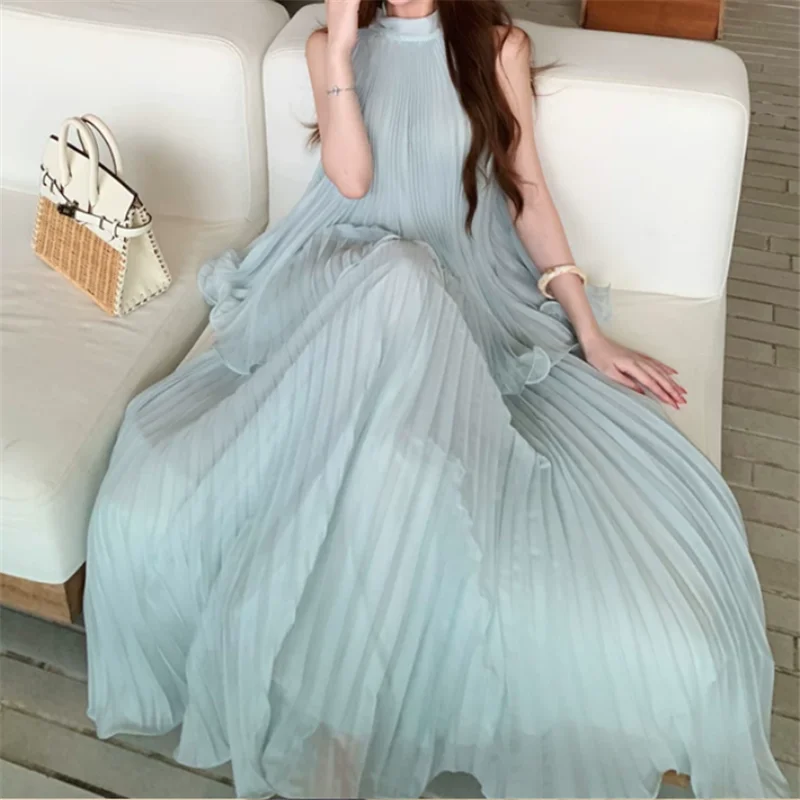 Blue Loose Pleated Summer Holiday Two Pieces Sets Sleeveless Halter Vest&A Line Long Maxi Skirt Chiffon Beach 2pc Dress Suits
Blue Loose Pleated Summer Holiday Two Pieces Sets Sleeveless Halter Vest&A Line Long Maxi Skirt Chiffon Beach 2pc Dress Suits