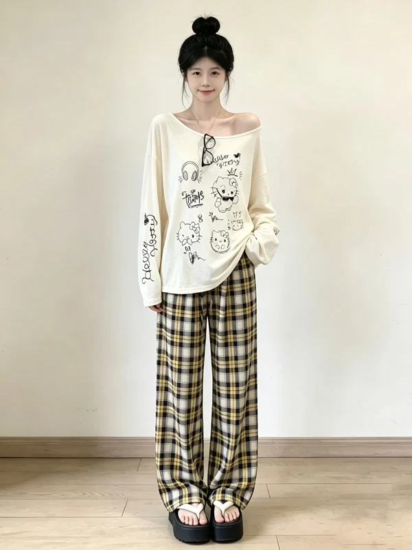 Summer Shoulder-baring Printed T-shirt Women's Loose Casual Pants Two-piece Set Thin Lightweight Breathable Comfortable
Summer Shoulder-baring Printed T-shirt Women's Loose Casual Pants Two-piece Set Thin Lightweight Breathable Comfortable