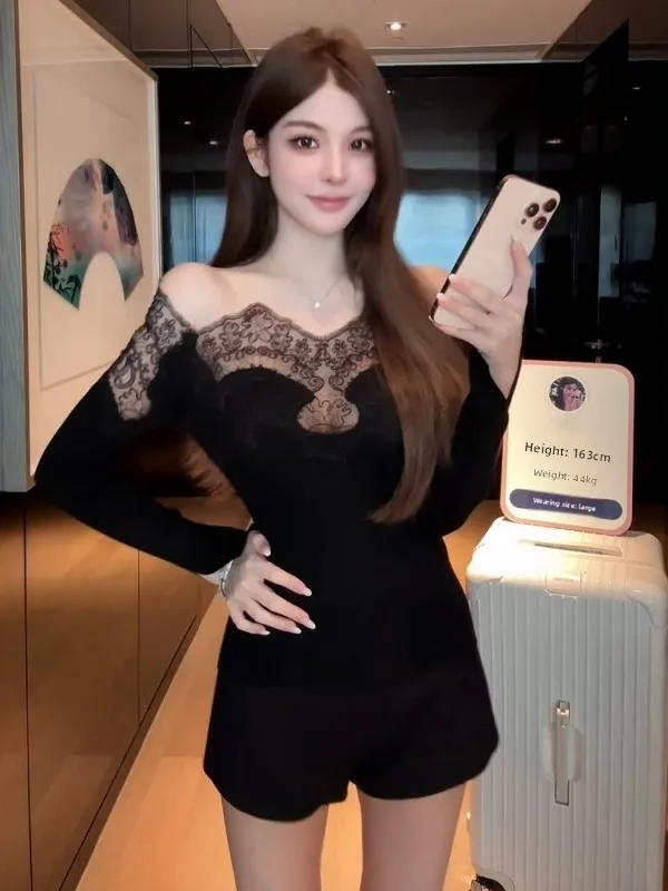 Sexy Lace Splice Long Sleeve Knitted Sweater Women's Base Shirt Slimming Top Breathable Comfortable Casual Daily Wear
Sexy Lace Splice Long Sleeve Knitted Sweater Women's Base Shirt Slimming Top Breathable Comfortable Casual Daily Wear