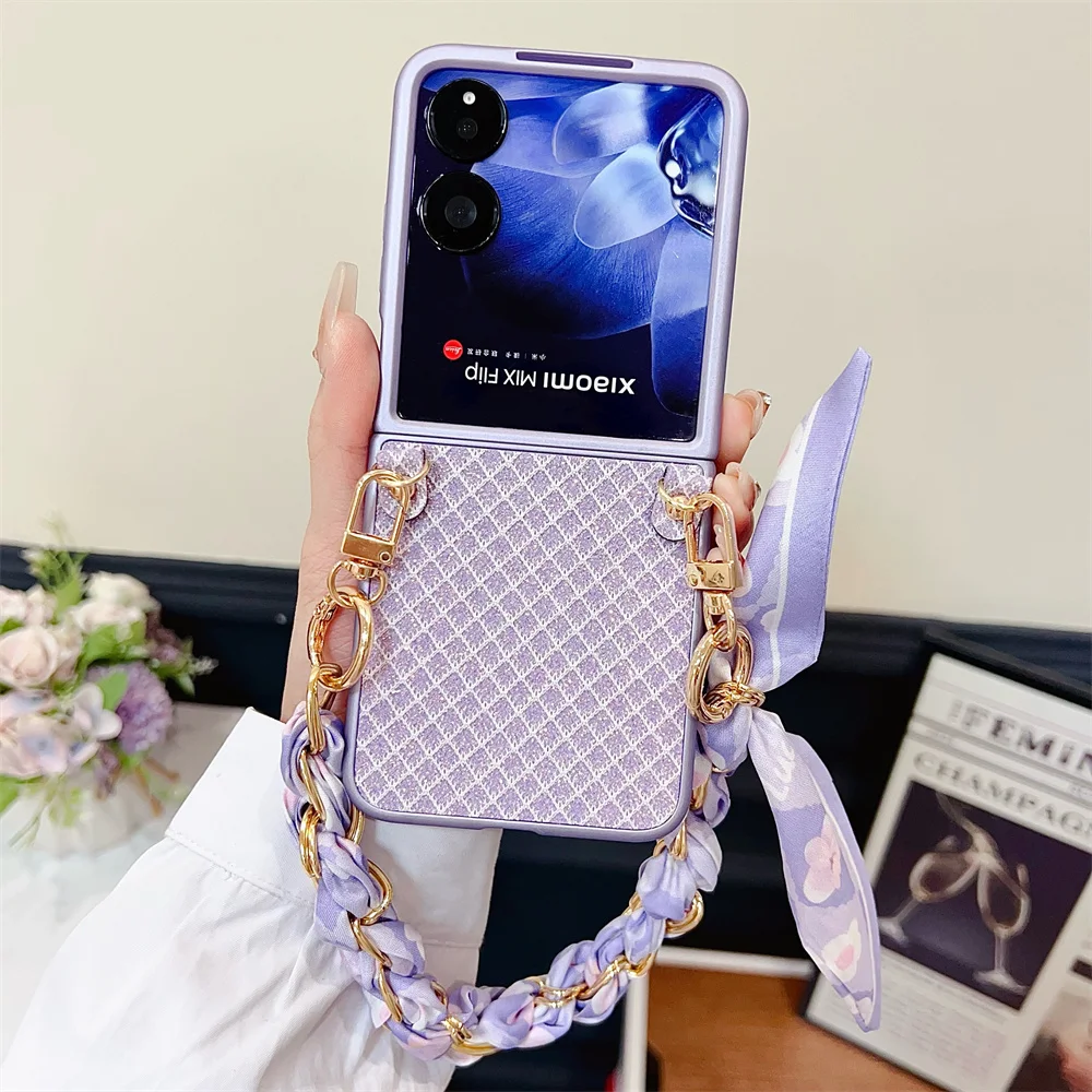 Fashion Scarf Bracelet Phone Case For Honor Magic V Flip PC Hard Shell Protective Back Cover
Fashion Scarf Bracelet Phone Case For Honor Magic V Flip PC Hard Shell Protective Back Cover