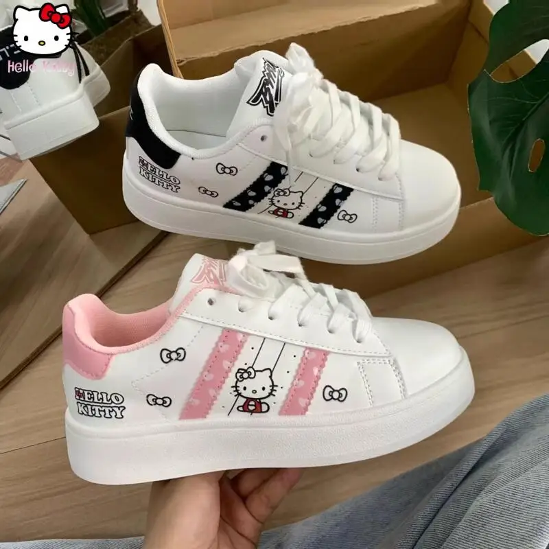 Обувь для доски «Hello Kitty» с героями мультфильмов, весна-осень, новинка Kawaii Forrest Gump, кроссовки в стиле аниме на мягкой подошве, маленькие белые туфли Sanrio
Обувь для доски «Hello Kitty» с героями мультфильмов, весна-осень, новинка Kawaii Forrest Gump, кроссовки в стиле аниме на мягкой подошве, маленькие белые туфли Sanrio