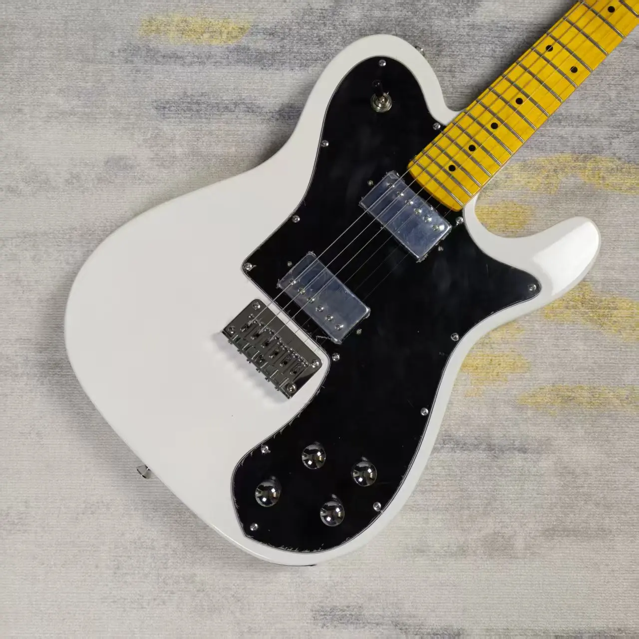 Hot Sale Write Electric Guitar Black Panel Rosewood Fretboard
Hot Sale Write Electric Guitar Black Panel Rosewood Fretboard