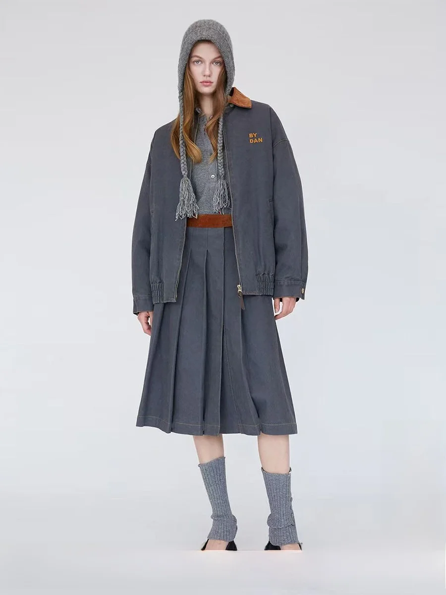 Cisou by Dan Embroidered Denim Jaet Casual Sle Long Sve Cotton Coat for Women Straight Cut Fit Daily Wear
Cisou by Dan Embroidered Denim Jaet Casual Sle Long Sve Cotton Coat for Women Straight Cut Fit Daily Wear