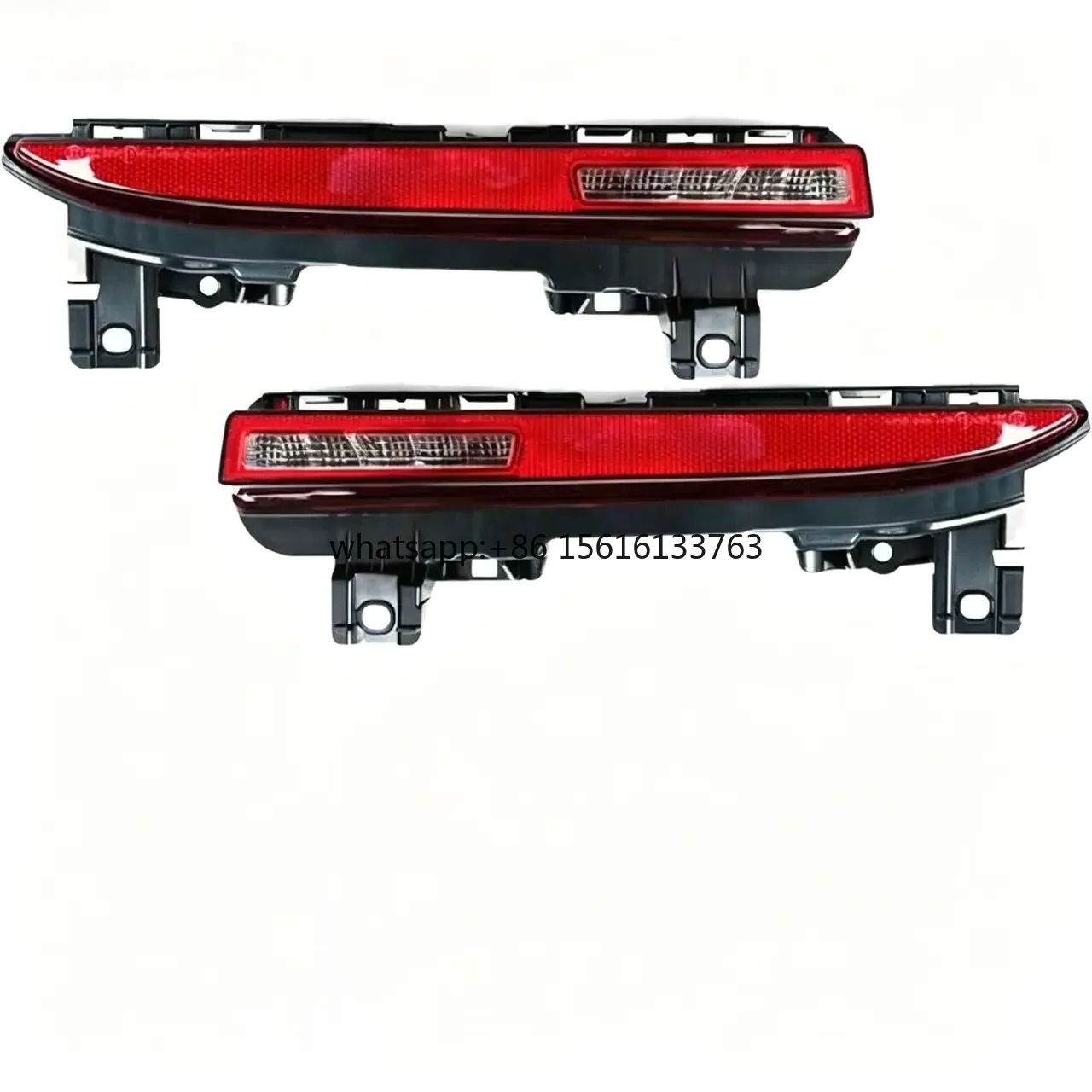Suitable for Porsche Macan 95B 2022-2023 Left and Right Taillights, Rear Bumper Reflector Lights 95B945702, 95B945701
Suitable for Porsche Macan 95B 2022-2023 Left and Right Taillights, Rear Bumper Reflector Lights 95B945702, 95B945701