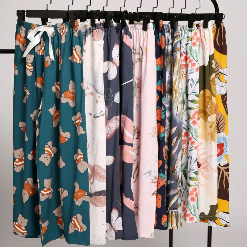 Summer New Cotton and Silk Pajama Pants Women's Thin Large Size Loose Floral Trousers Wide-leg Trousers Pregnant Women
Summer New Cotton and Silk Pajama Pants Women's Thin Large Size Loose Floral Trousers Wide-leg Trousers Pregnant Women