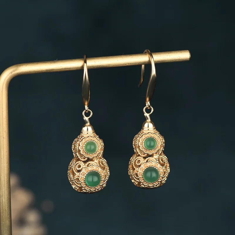 China Style Gold Plated Earrings Gilt Hollow Gourd Shape Design Imitation Hetian Jade Jasper Drop Earrings for Women Jewelry
China Style Gold Plated Earrings Gilt Hollow Gourd Shape Design Imitation Hetian Jade Jasper Drop Earrings for Women Jewelry