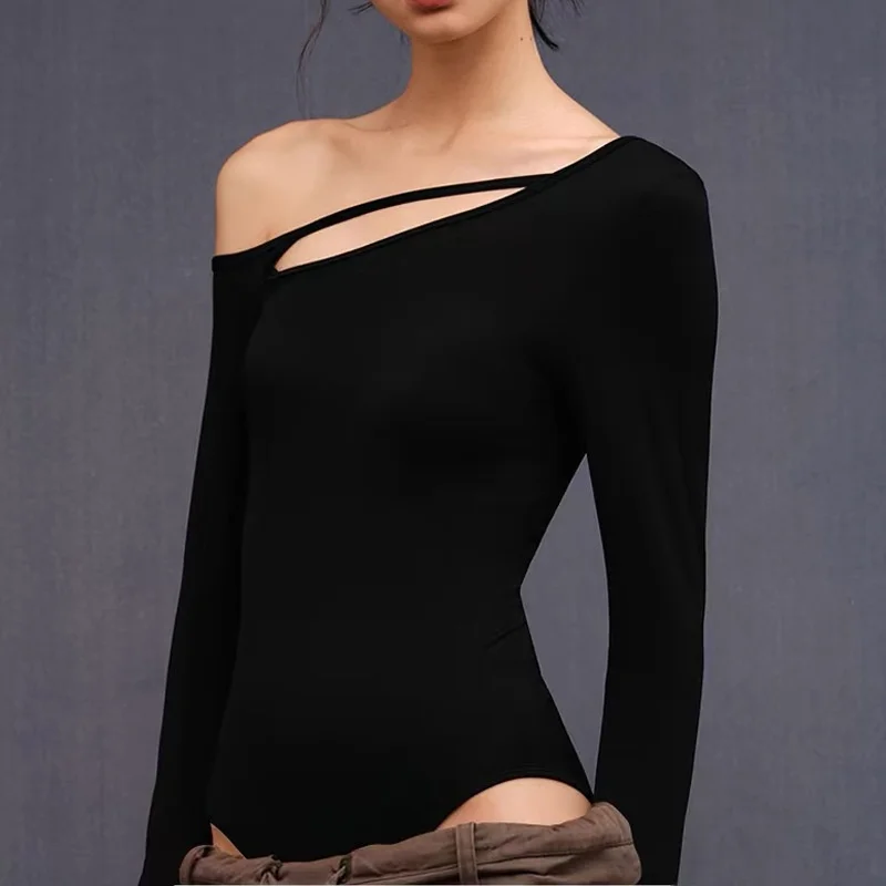 Spring Autumn Women's One-Piece Suit Sexy Backless Hollow out Tight-Fitting High Waist Silk Pants High Waist Nine-Piece Suit
Spring Autumn Women's One-Piece Suit Sexy Backless Hollow out Tight-Fitting High Waist Silk Pants High Waist Nine-Piece Suit