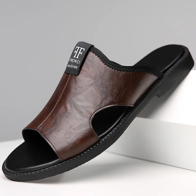 2025 Summer Men Slippers Leather Beach Shoes Soft Bottom Slippers Outdoor Men's Non-slip Casual Sandals Designer Fashion Slipper
2025 Summer Men Slippers Leather Beach Shoes Soft Bottom Slippers Outdoor Men's Non-slip Casual Sandals Designer Fashion Slipper