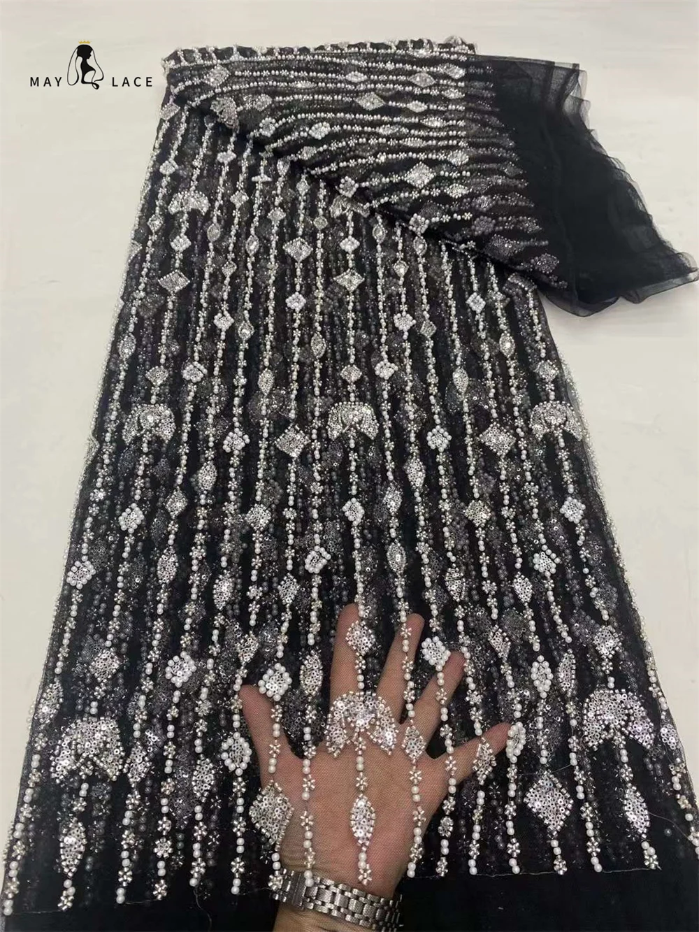 Black African French Beaded Tulle Lace Fabric 2024 High Quality Lace African Groom Lace Fabric Sequins For Evening Party Dresses
Black African French Beaded Tulle Lace Fabric 2024 High Quality Lace African Groom Lace Fabric Sequins For Evening Party Dresses