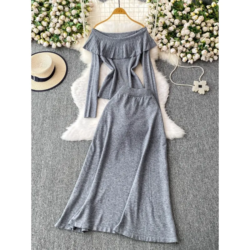 Модная серая элегантная трикотажная футболка с открытыми плечами и длинными рукавами, топы, утягивающая юбка с высокой талией, женский комплект из двух предметов, осень
Модная серая элегантная трикотажная футболка с открытыми плечами и длинными рукавами, топы, утягивающая юбка с высокой талией, женский комплект из двух предметов, осень