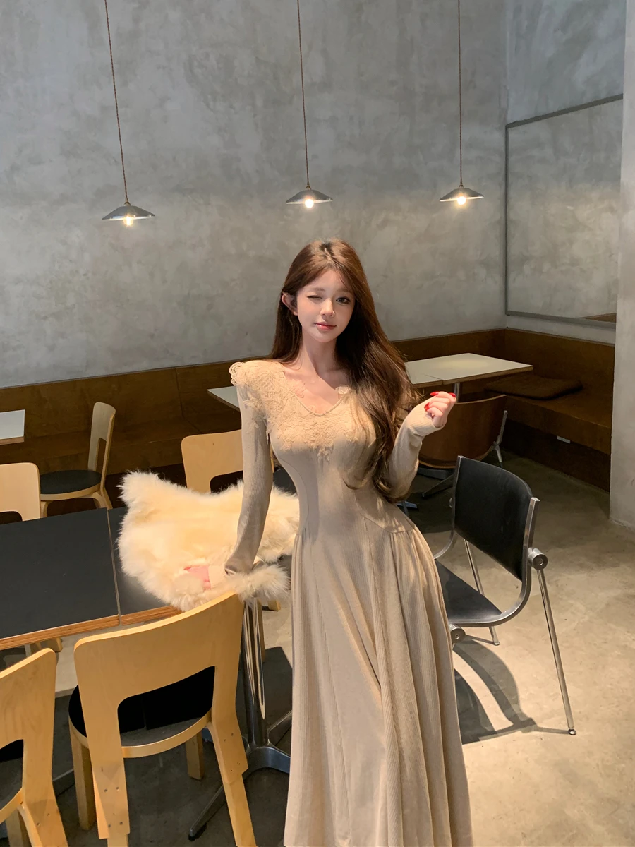 Kumikumi Gentle Wind Pure Color Lace Trim Long Sleeve Dress Women's Summer Waist Cinching Slimming Maxi Skirt City Commute
Kumikumi Gentle Wind Pure Color Lace Trim Long Sleeve Dress Women's Summer Waist Cinching Slimming Maxi Skirt City Commute