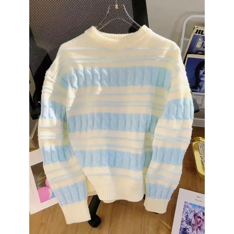 French Style Contrasting Striped Knitted Sweater 2025 New Versatile Loose Top Cute Blue Round Neck Long Sleeved Pullover
French Style Contrasting Striped Knitted Sweater 2025 New Versatile Loose Top Cute Blue Round Neck Long Sleeved Pullover