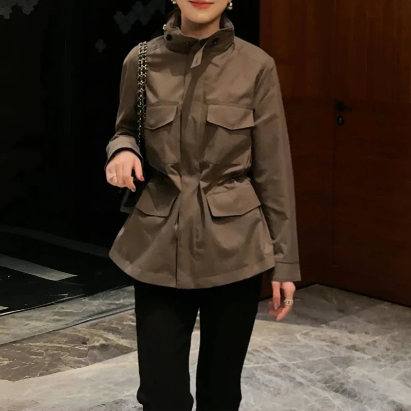 SuperAen Korean Style Retro Fashion Trench Coat for Women 2025 Autumn Stand-up Collar Casual Oversize Jackets
SuperAen Korean Style Retro Fashion Trench Coat for Women 2025 Autumn Stand-up Collar Casual Oversize Jackets