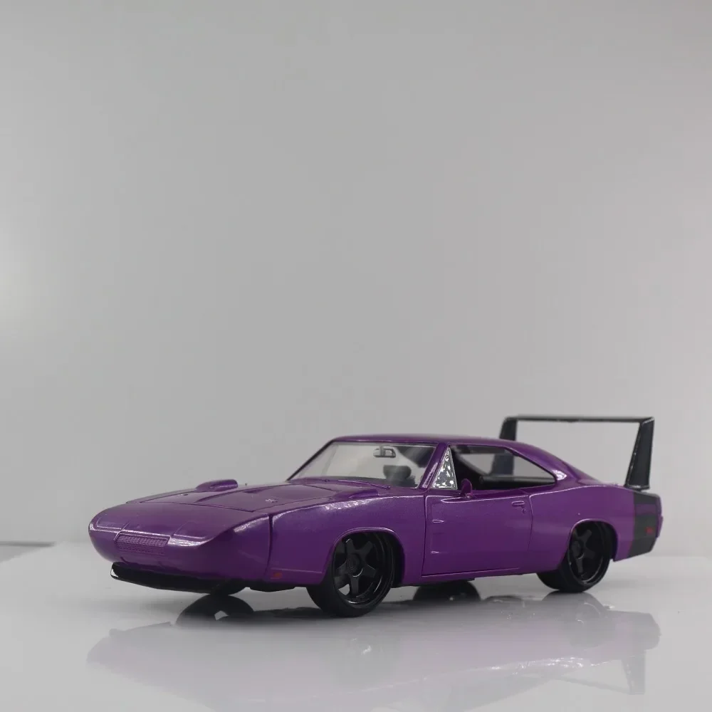 1:24 1969 Charger Daytona Classic Muscle Sports Car Diecast Metal Alloy Model Car Toy Kids Gift Collection Diecast Alioy Car
1:24 1969 Charger Daytona Classic Muscle Sports Car Diecast Metal Alloy Model Car Toy Kids Gift Collection Diecast Alioy Car