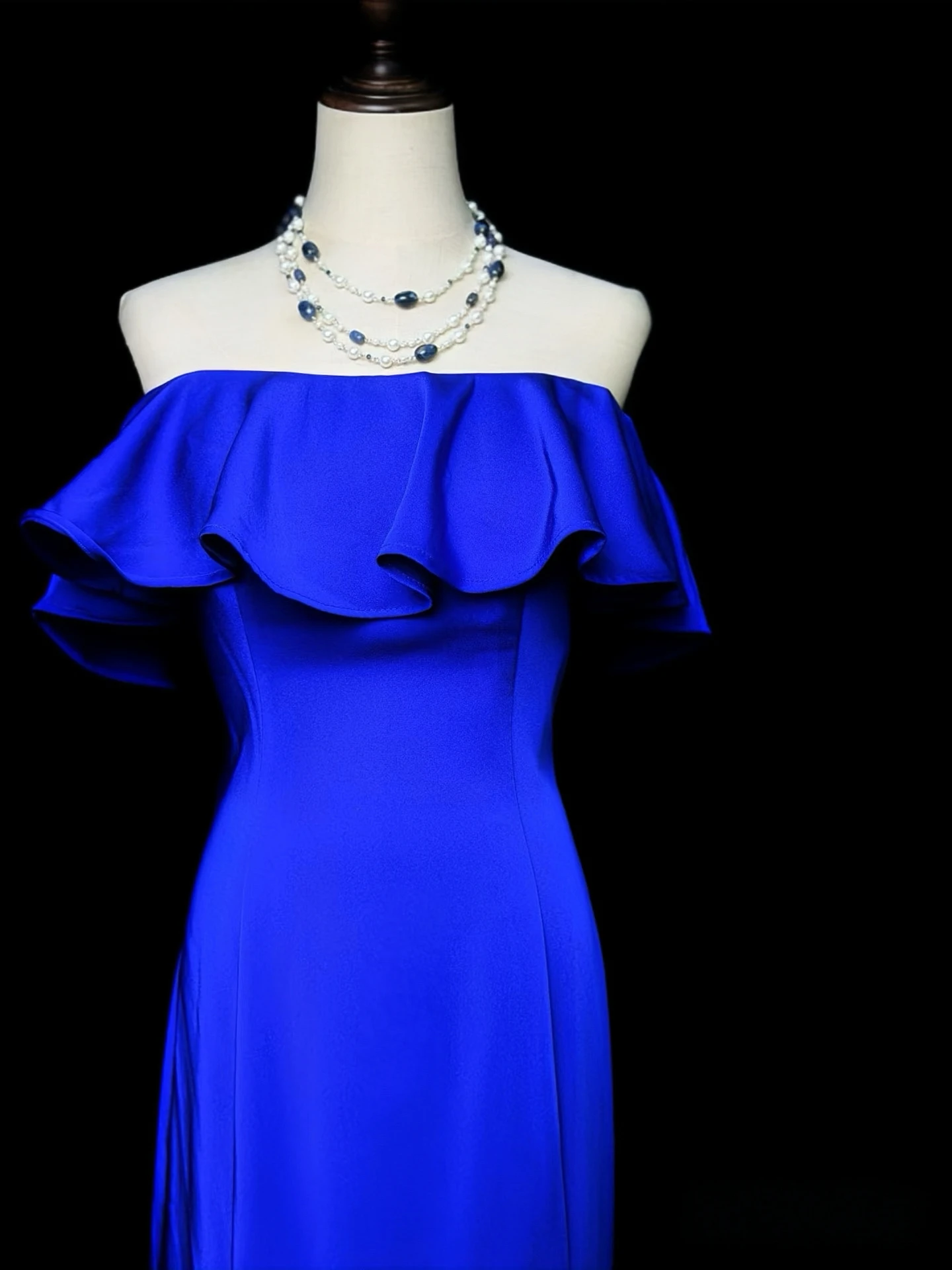 Royal Blue Simple Prom Dress Party Gown Sweetheart Sleeveless Off The Shoulder Wedding Banquet Celebrity Evening Dresses New
Royal Blue Simple Prom Dress Party Gown Sweetheart Sleeveless Off The Shoulder Wedding Banquet Celebrity Evening Dresses New