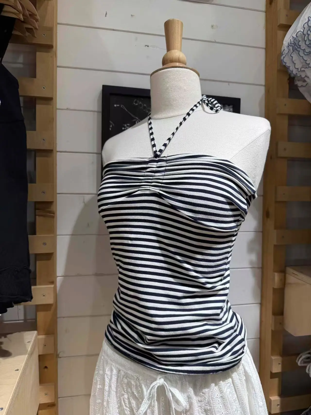 New Navy Striped Lace-up Halter Tops Women Sexy Strapless Backless Slim Camis Summer Streetwear Vintage Sweet Sleeveless Top Y2k
New Navy Striped Lace-up Halter Tops Women Sexy Strapless Backless Slim Camis Summer Streetwear Vintage Sweet Sleeveless Top Y2k