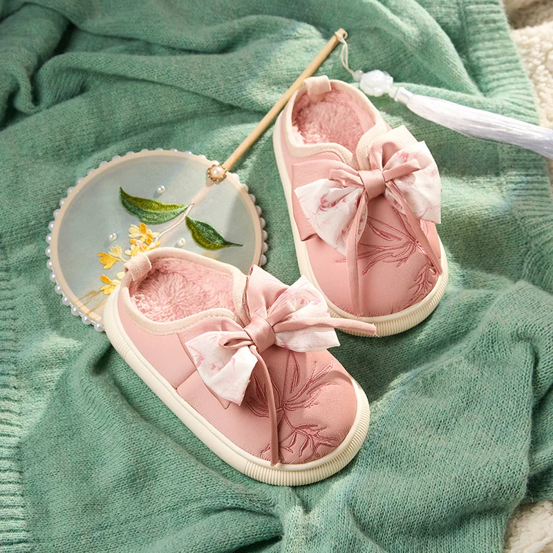 Веселые зимние тапочки Марио для детей хлопковые нескользящие мягкие удобные теплые тапочки для девочек
Веселые зимние тапочки Марио для детей хлопковые нескользящие мягкие удобные теплые тапочки для девочек