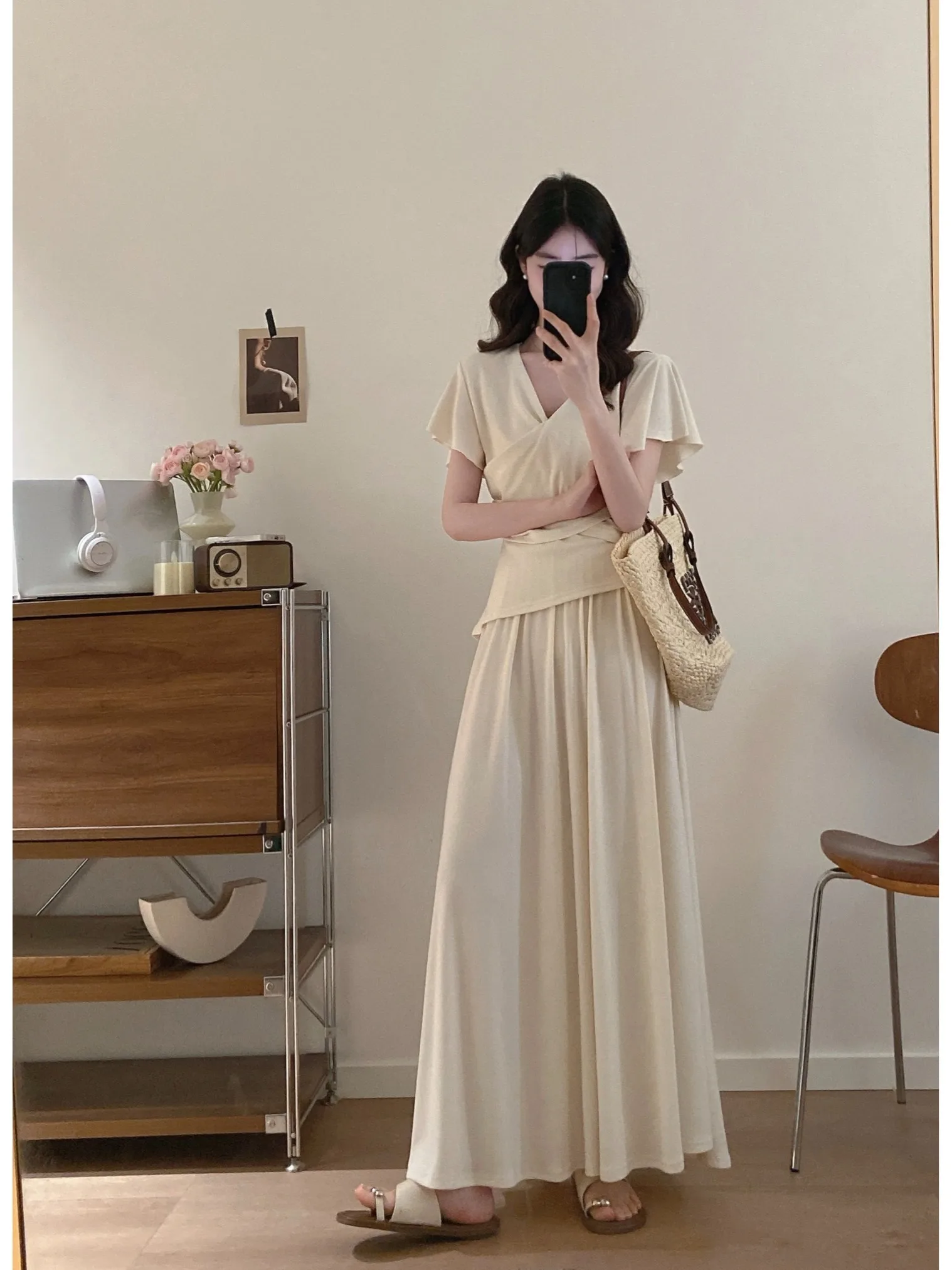 plus Size Casual Set Summer New Design Irregular Short Sleeve Top High Waist A-Line Skirt Fashionable Two-Piece Ensemble
plus Size Casual Set Summer New Design Irregular Short Sleeve Top High Waist A-Line Skirt Fashionable Two-Piece Ensemble