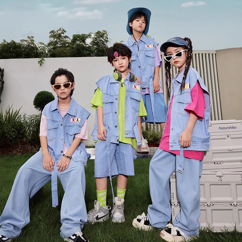 Детская одежда, джинсовый жилет в стиле хип-хоп, футболка, шорты для уличных танцев, летняя уличная одежда K-pop для девочек, джазовый костюм для мальчиков, комплект детской одежды
Детская одежда, джинсовый жилет в стиле хип-хоп, футболка, шорты для уличных танцев, летняя уличная одежда K-pop для девочек, джазовый костюм для мальчиков, комплект детской одежды