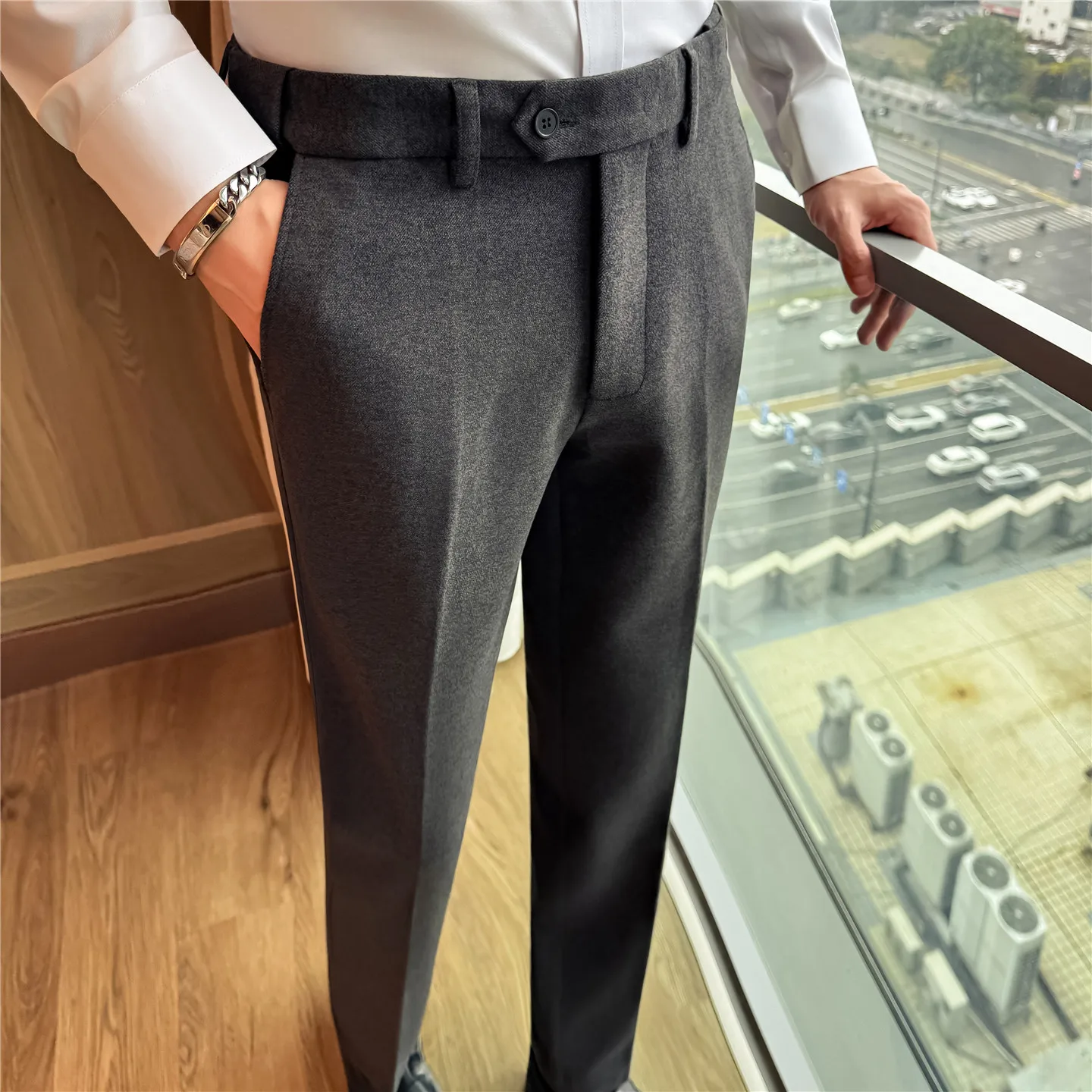 Men's Wool Blend Straight Dress Pants, Hidden Elastic Waist Wrinkle Resistant Formal Suit Trousers for Business Casual Wear
Men's Wool Blend Straight Dress Pants, Hidden Elastic Waist Wrinkle Resistant Formal Suit Trousers for Business Casual Wear