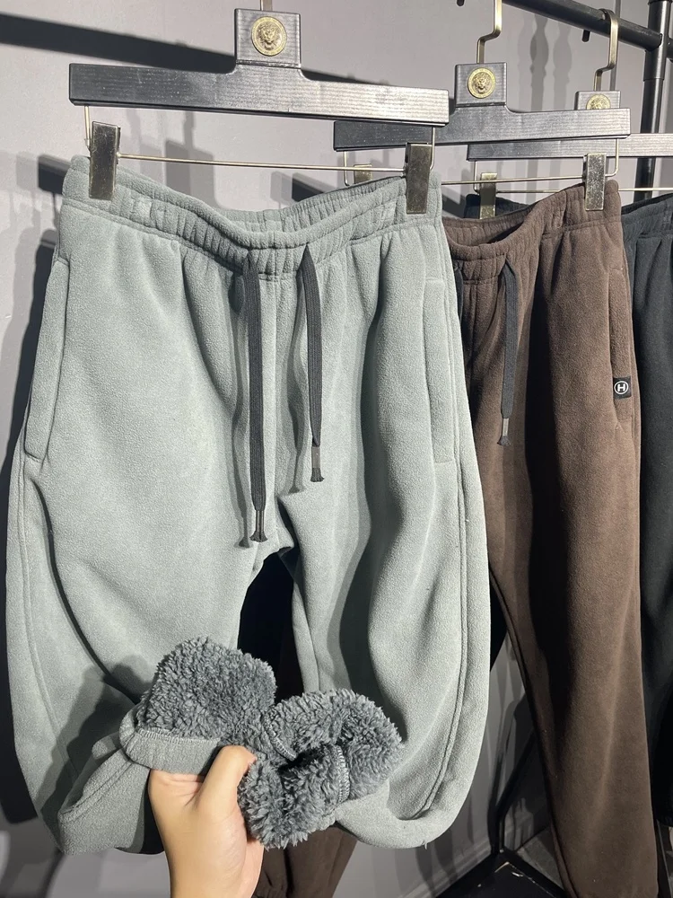 Мужские повседневные брюки Thiened Fce, теплые однотонные брюки для отдыха, осень-зима, молодежные модные спортивные брюки со средней талией
Мужские повседневные брюки Thiened Fce, теплые однотонные брюки для отдыха, осень-зима, молодежные модные спортивные брюки со средней талией