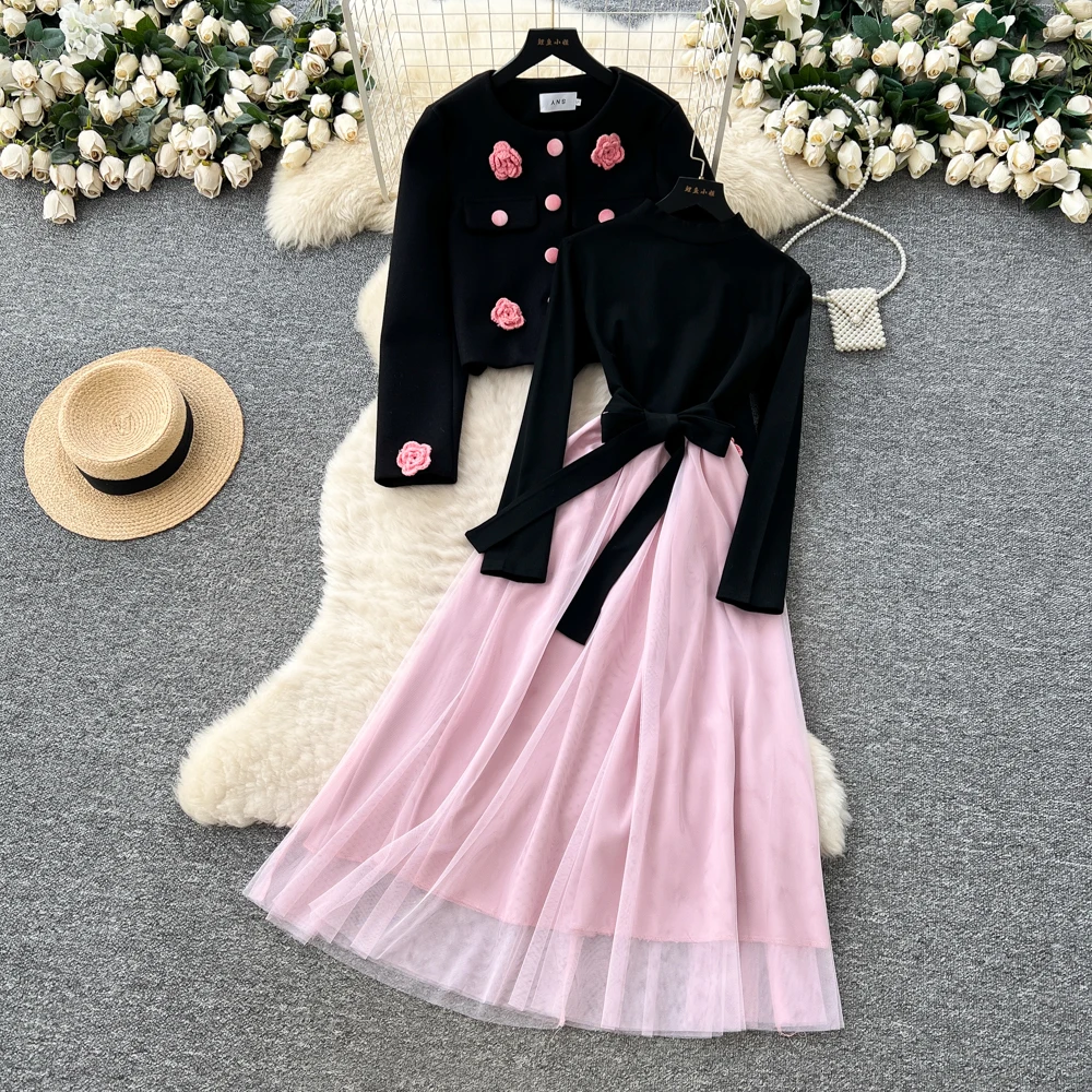 Chic vintage floral long sleeve slim Elegant Fairy korean fashion Boho women clothing Two Piece Set
Chic vintage floral long sleeve slim Elegant Fairy korean fashion Boho women clothing Two Piece Set