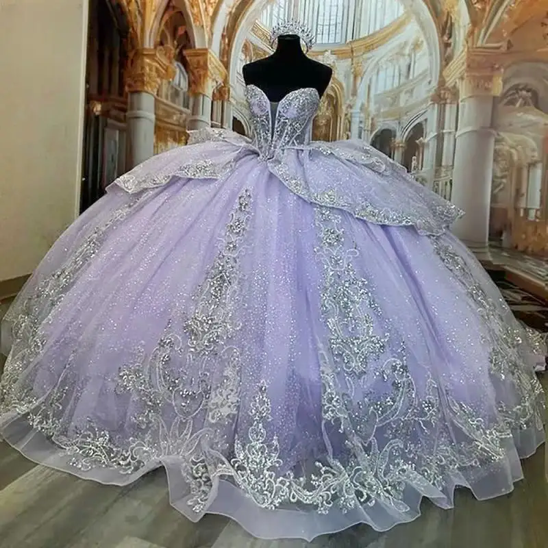 Customized Shiny Lilac Beading Crystal Ruffles Quinceanera Dresses Ball Gown Sweetheart Appliques Lace Bow Sweet 15 Años
Customized Shiny Lilac Beading Crystal Ruffles Quinceanera Dresses Ball Gown Sweetheart Appliques Lace Bow Sweet 15 Años