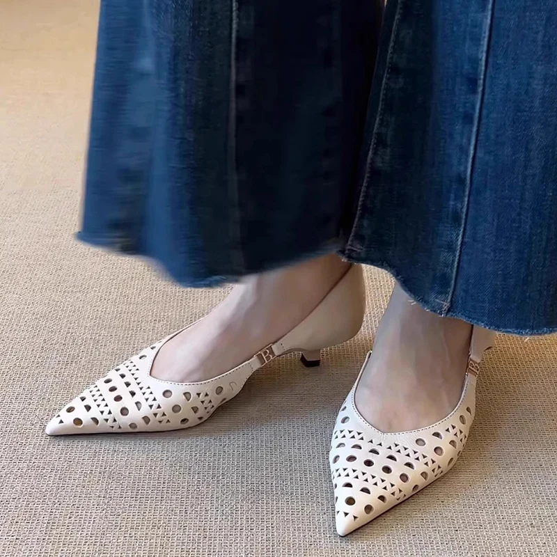 Women Ladies Summer Hollow Out Cutout Pointed Toe Kitten Heel Slingback Pumps Office Casual Leather Low Heels Fashion Work Shoes
Women Ladies Summer Hollow Out Cutout Pointed Toe Kitten Heel Slingback Pumps Office Casual Leather Low Heels Fashion Work Shoes
