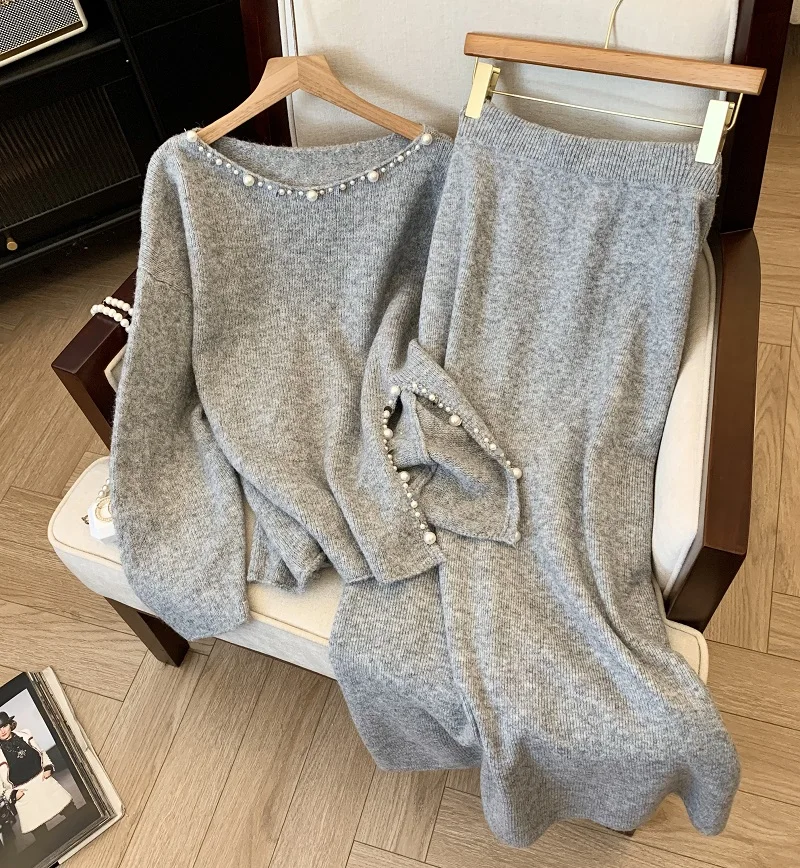 Autumn and Winter Set for Women 2024 New Slimming beading Two-piece Knitted Sweater Age Reducing Half Skirt Two-piece Set cloth
Autumn and Winter Set for Women 2024 New Slimming beading Two-piece Knitted Sweater Age Reducing Half Skirt Two-piece Set cloth