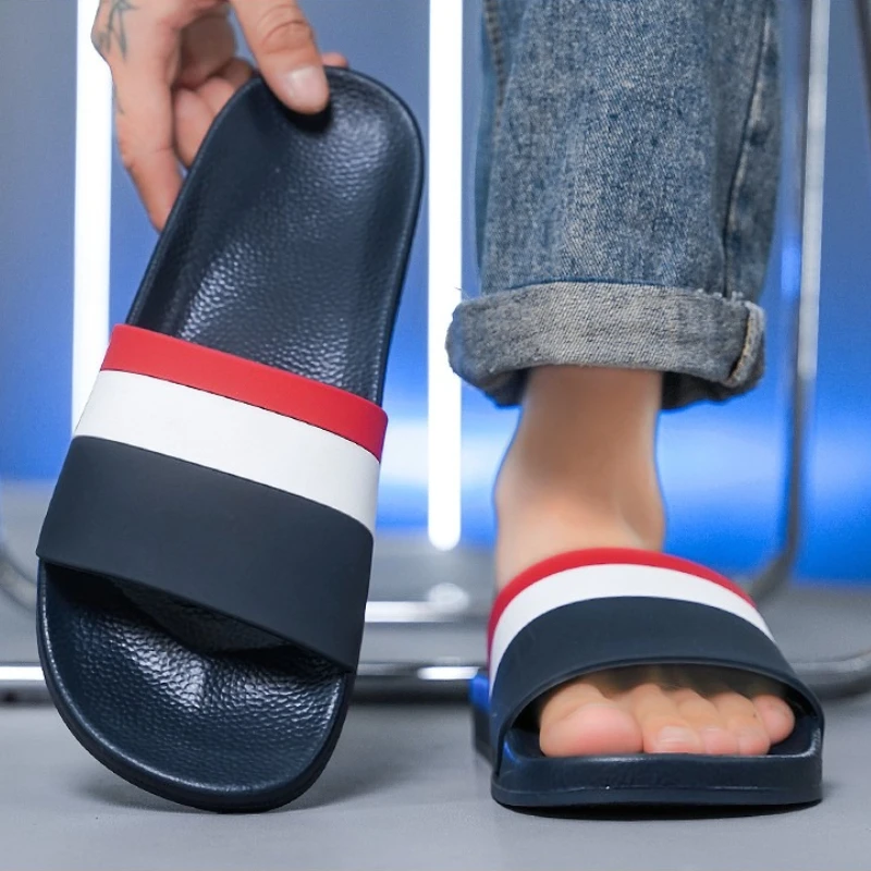 Модные летние мужские шлепанцы больших размеров с цветными блоками, домашние пляжные быстросохнущие противоскользящие сверхлегкие мягкие шлепанцы на одно плечо
Модные летние мужские шлепанцы больших размеров с цветными блоками, домашние пляжные быстросохнущие противоскользящие сверхлегкие мягкие шлепанцы на одно плечо