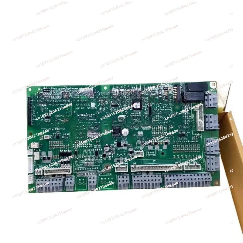 Suitable for 3300/3600 elevator accessories, car top plate 591886 original
Suitable for 3300/3600 elevator accessories, car top plate 591886 original