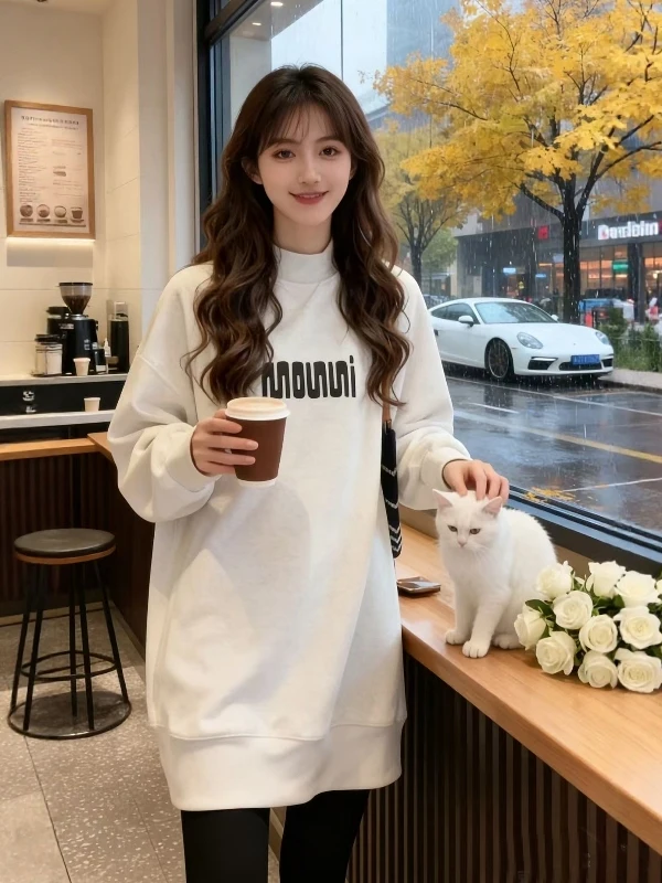 Fashionable European Letter Print Fleece Lined Thick Long Sleeve Sweatshirt Women's plus Size Loose mid Length Top
Fashionable European Letter Print Fleece Lined Thick Long Sleeve Sweatshirt Women's plus Size Loose mid Length Top