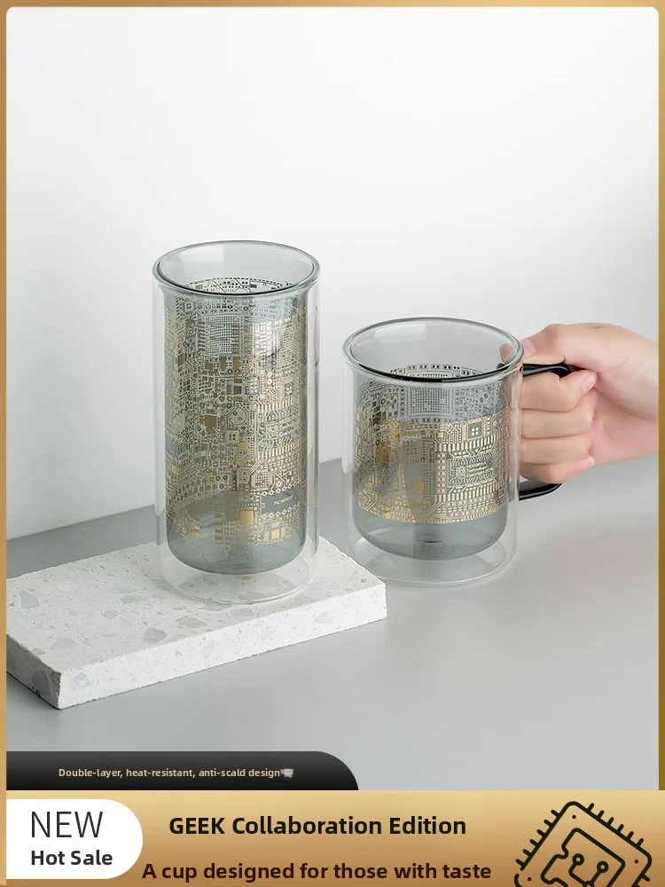 Двухслойная стеклянная чашка с высоким эстетическим значением, термостойкая офисная чашка для кофе, чая, воды, деревянный колокольчик, дизайн игрушки
Двухслойная стеклянная чашка с высоким эстетическим значением, термостойкая офисная чашка для кофе, чая, воды, деревянный колокольчик, дизайн игрушки