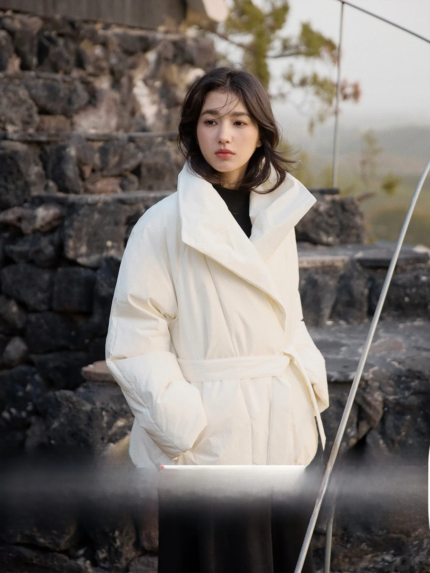 Ginnkee Traceable Comfortable Mid-Length Double-Sided Wear Flower Bud down Jaet French Sle Waist-Cinching White Du down
Ginnkee Traceable Comfortable Mid-Length Double-Sided Wear Flower Bud down Jaet French Sle Waist-Cinching White Du down