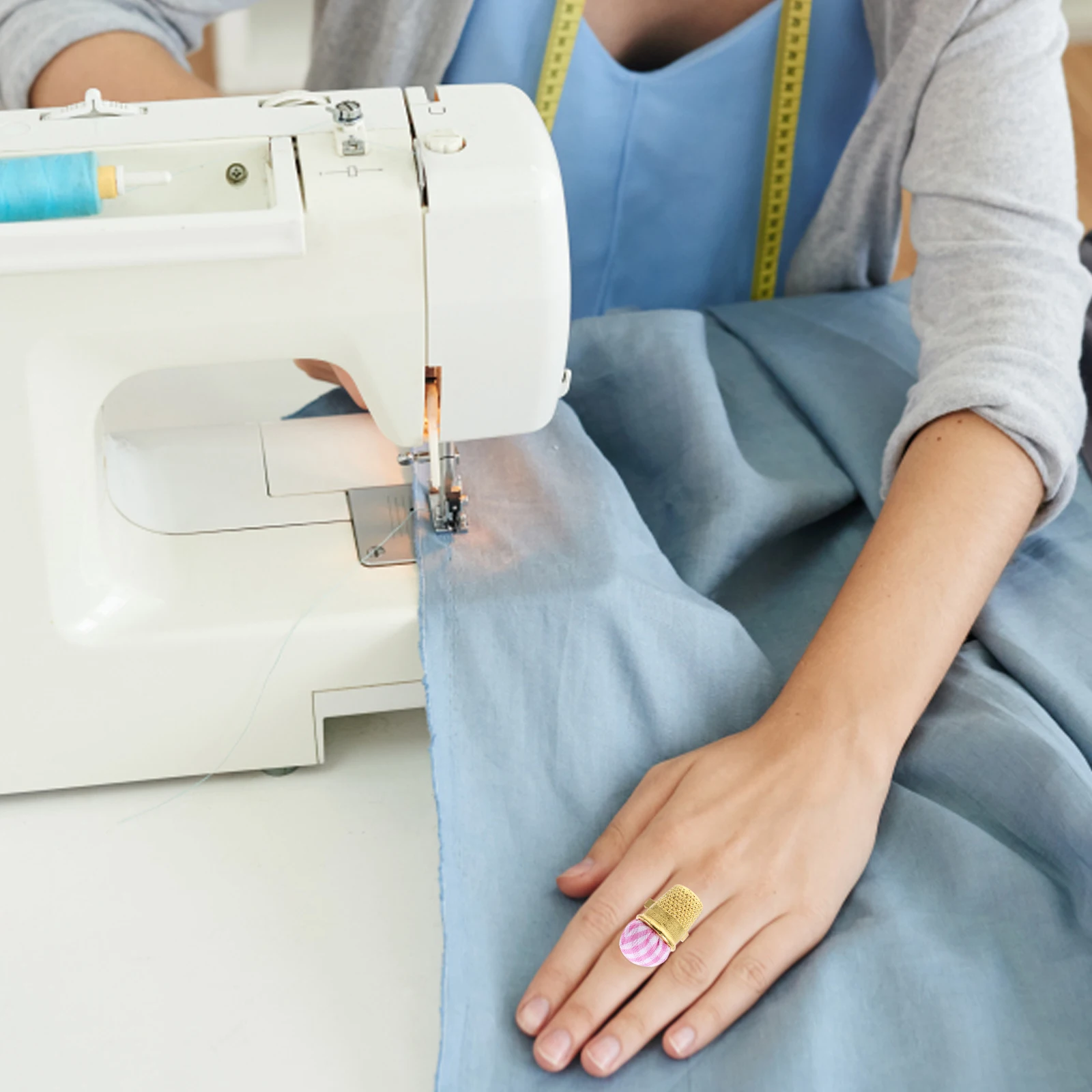 Lovely Open Ring Pin Cushion Reusable Sewing Accessory Soft Touch Fabric Strong Metal Frame Easy Carry for Handcraft Needlework
Lovely Open Ring Pin Cushion Reusable Sewing Accessory Soft Touch Fabric Strong Metal Frame Easy Carry for Handcraft Needlework