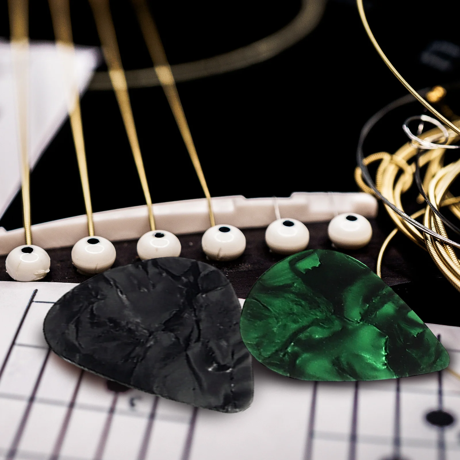 20pcs Guitar Picks Xylonite Thick Plectrums for Acoustic Electric Bass Strumming Lead Playing Finger Protection Ukulele
20pcs Guitar Picks Xylonite Thick Plectrums for Acoustic Electric Bass Strumming Lead Playing Finger Protection Ukulele