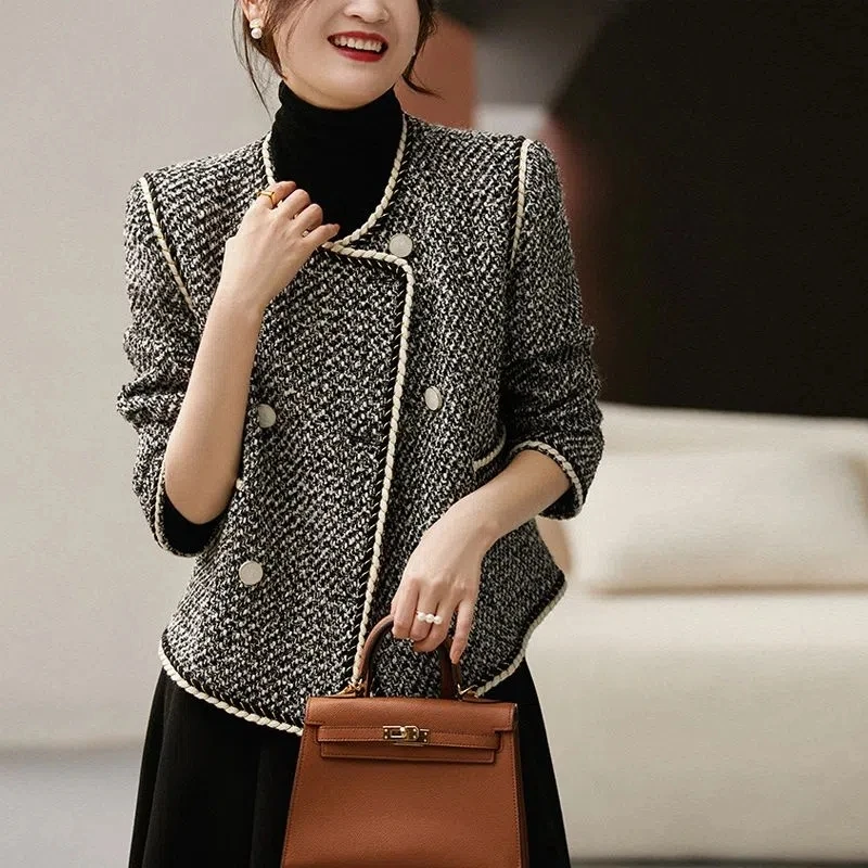 Spring Autumn Women's Suit Coat Tweed Blended Woven Short Elegant Fashion Female Blazers O-Neck
Spring Autumn Women's Suit Coat Tweed Blended Woven Short Elegant Fashion Female Blazers O-Neck