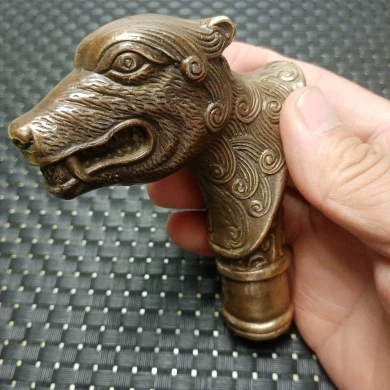 Pure copper, bronze monster head, monster head statue, cane head accessories head, inner diameter 2cm
Pure copper, bronze monster head, monster head statue, cane head accessories head, inner diameter 2cm