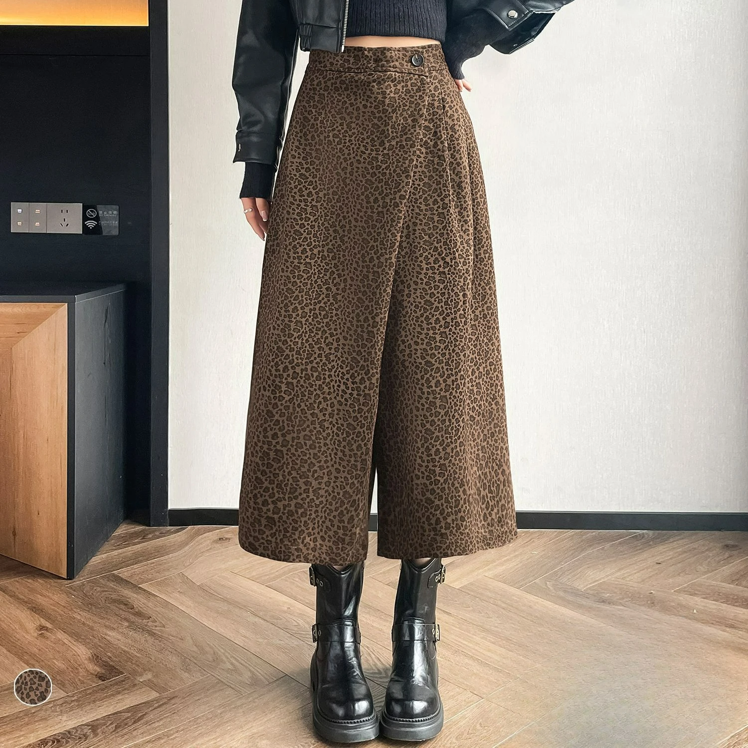 Irregular Leopard Print Wide-leg Pants Women's Autumn and Winter Thickened High-waisted Belly Straight Casual Pants
Irregular Leopard Print Wide-leg Pants Women's Autumn and Winter Thickened High-waisted Belly Straight Casual Pants