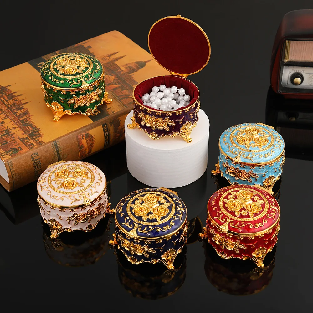 Exquisite Rose Jewelry Box Vintage Enamel Color Jewelry Packaging Box
Exquisite Rose Jewelry Box Vintage Enamel Color Jewelry Packaging Box