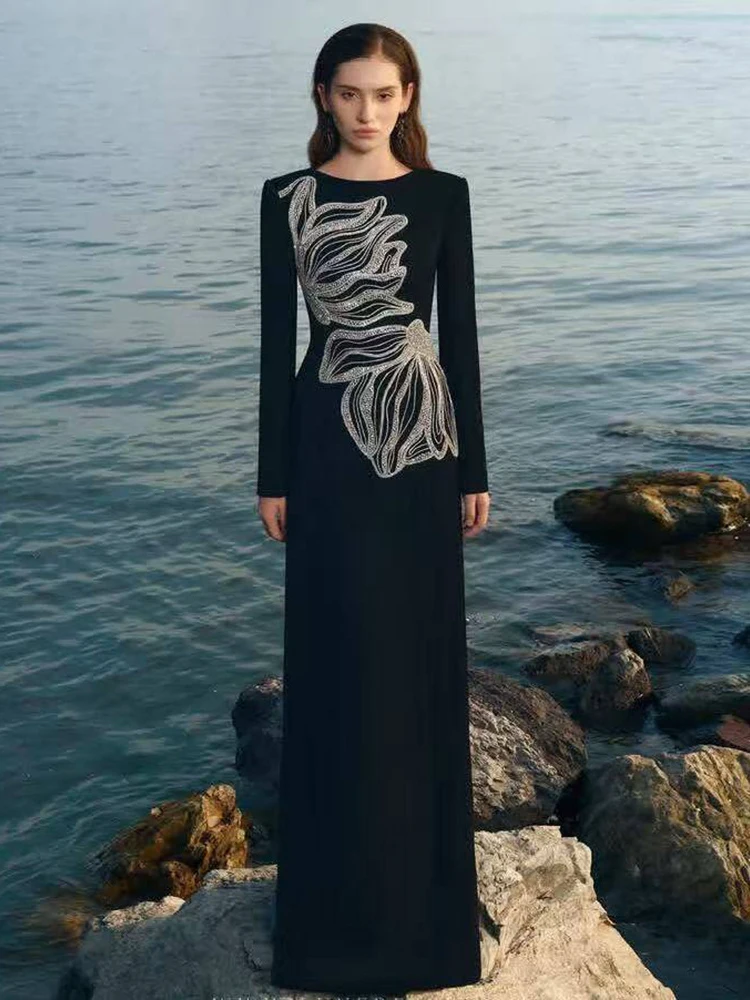 Sexy O Neck Rhinestone Flowers Bandage Dress Women Black Long Sleeves Diamonds Beaded Bodycon Long Dresses Evening Party Gowns
Sexy O Neck Rhinestone Flowers Bandage Dress Women Black Long Sleeves Diamonds Beaded Bodycon Long Dresses Evening Party Gowns