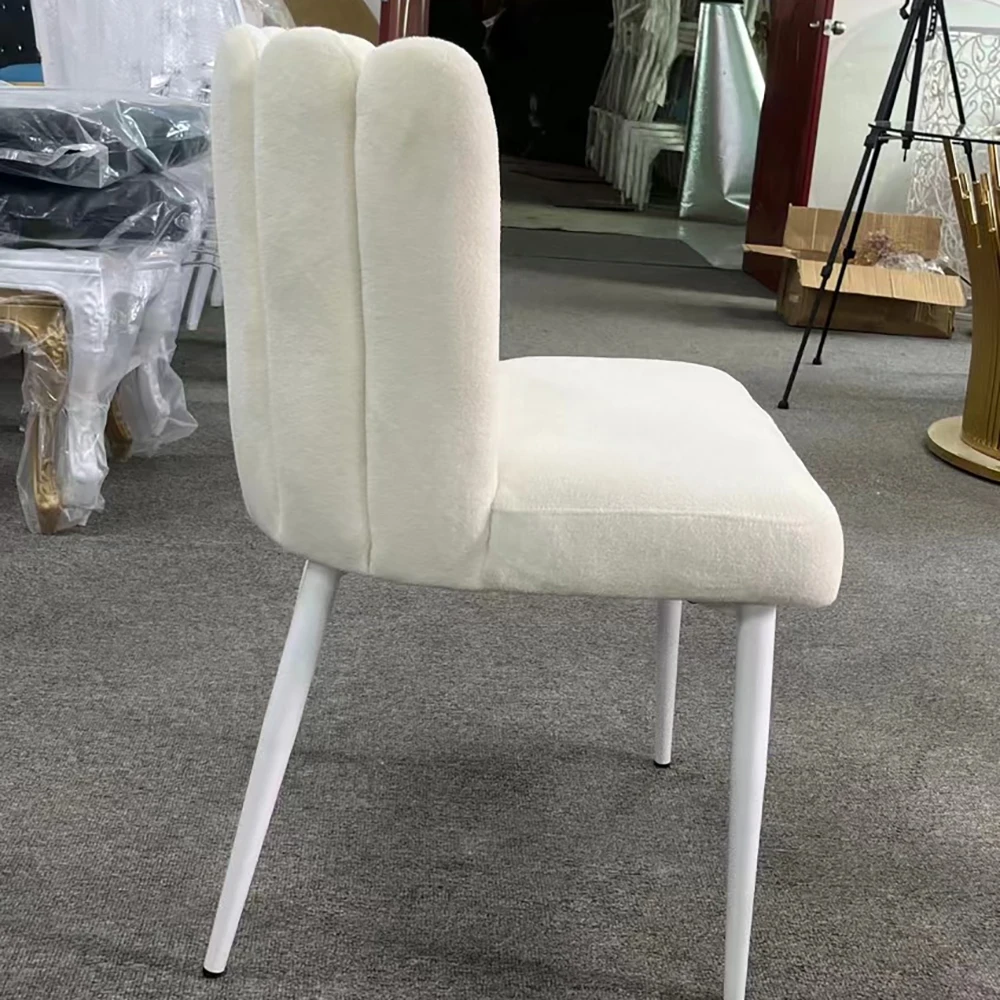 luxury living room chair velvet simple single modern white boucle sofa chair for home furniture
luxury living room chair velvet simple single modern white boucle sofa chair for home furniture