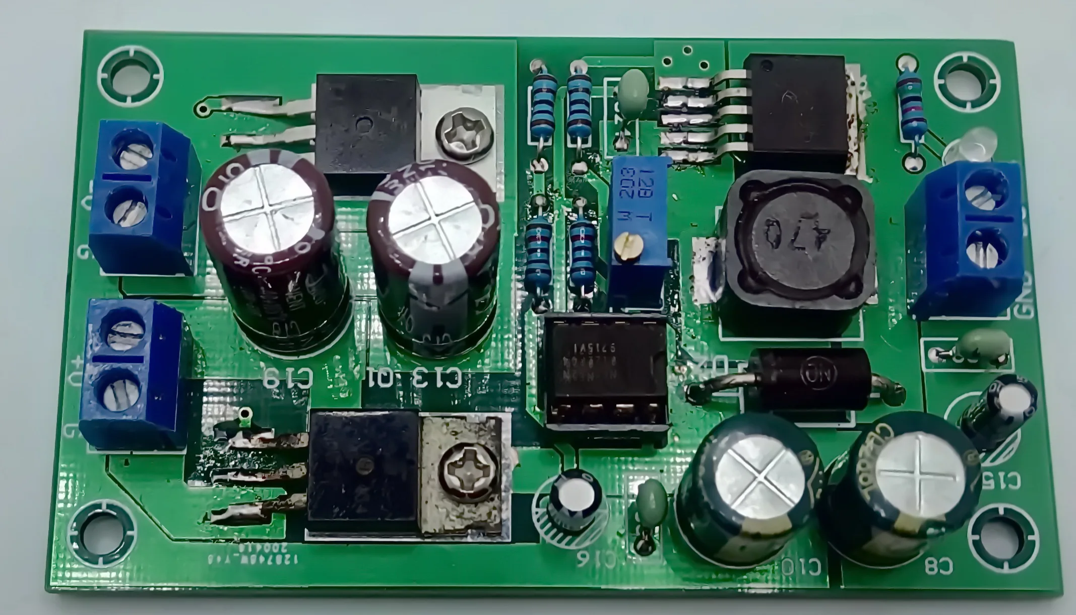 Xl6009 положительный и отрицательный источник питания 12 В 15 в 18 в аудиовход канал и выход канала
Xl6009 положительный и отрицательный источник питания 12 В 15 в 18 в аудиовход канал и выход канала
