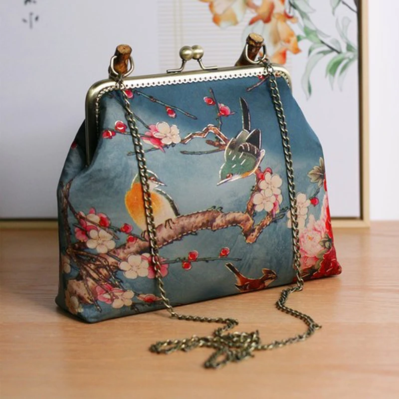 Flower Bird Bags Bag Vintage Designer Top Handle Lock Shell Bags Women Shoulder Crossbody Bag Bags Women's Handbags Purses
Flower Bird Bags Bag Vintage Designer Top Handle Lock Shell Bags Women Shoulder Crossbody Bag Bags Women's Handbags Purses
