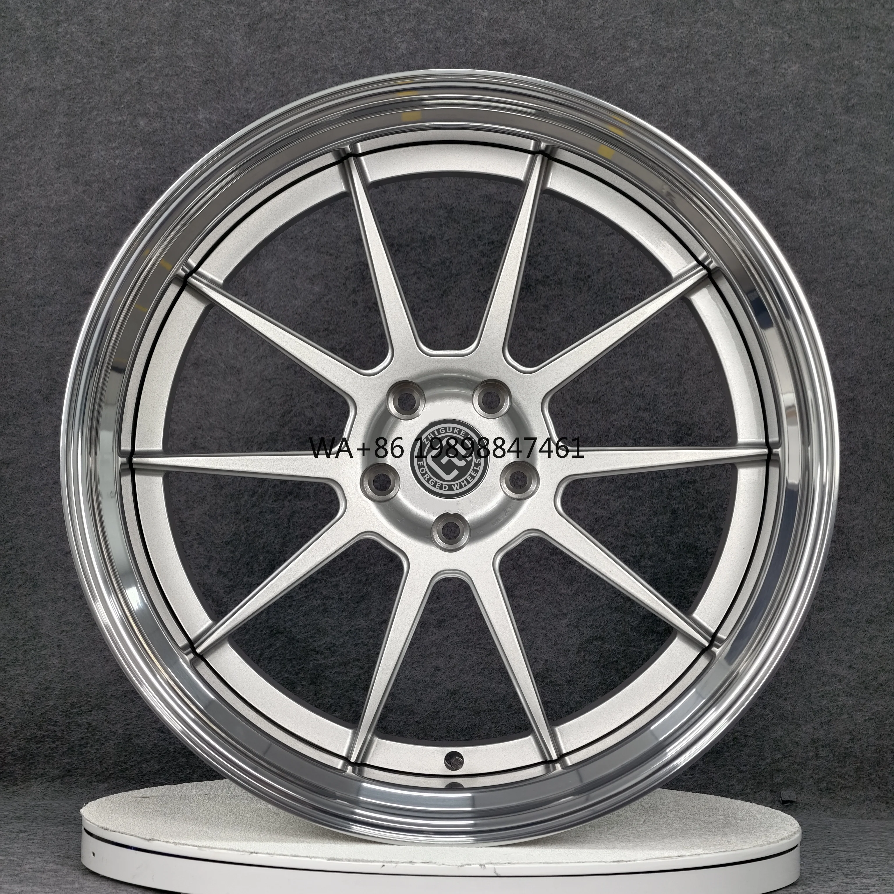 for High Quality Deluxe Forged Wheels Rims Polished Edges Center Disk Silver Customized Delivery Passenger Car Wheels
for High Quality Deluxe Forged Wheels Rims Polished Edges Center Disk Silver Customized Delivery Passenger Car Wheels