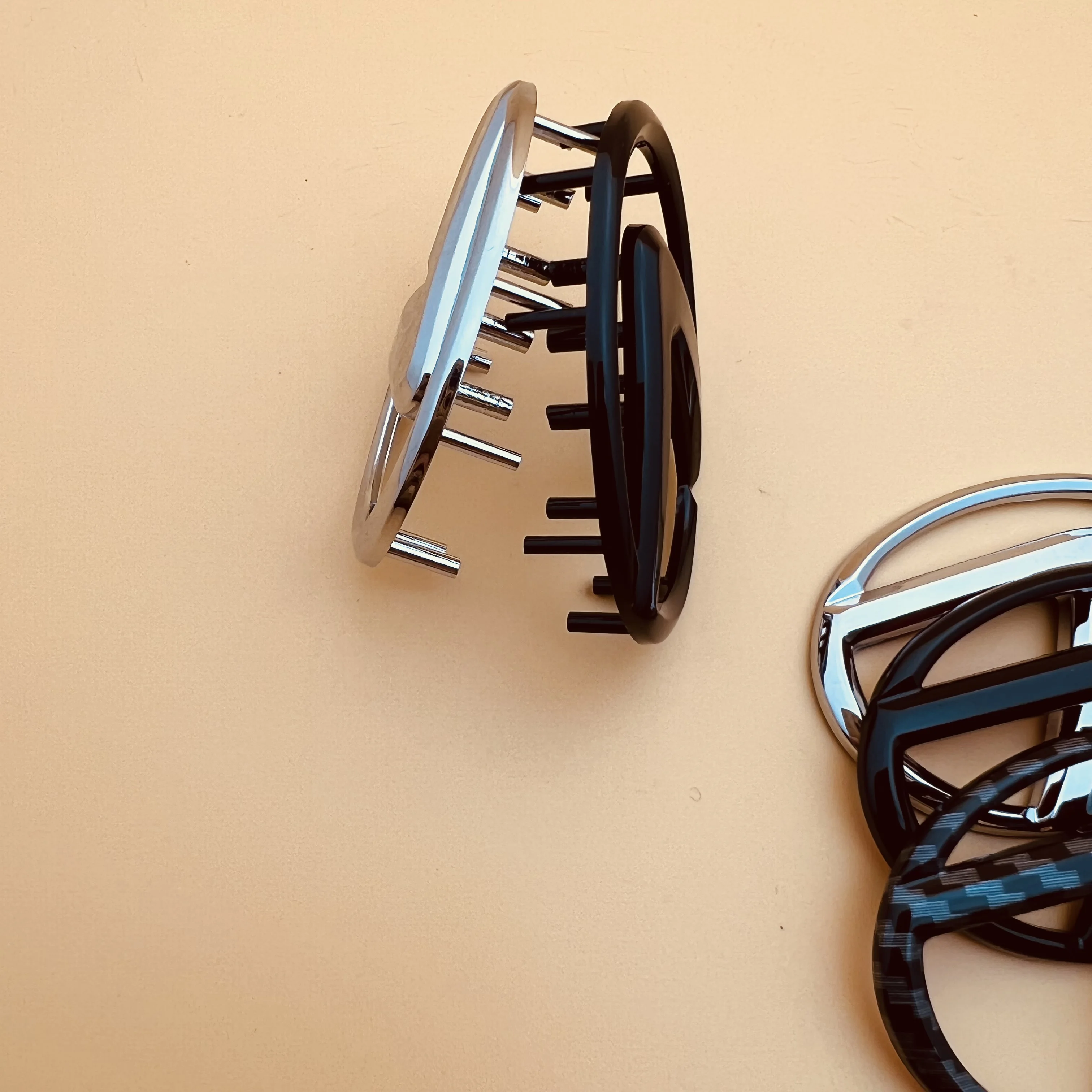 Рулевое колесо Lexus ES350 ES240 RX270 IS300 Lexus размер логотипа: 64 мм x 46 мм 1 шт. карбоновый черный модифицированный ABS пластик 3D подходит
Рулевое колесо Lexus ES350 ES240 RX270 IS300 Lexus размер логотипа: 64 мм x 46 мм 1 шт. карбоновый черный модифицированный ABS пластик 3D подходит