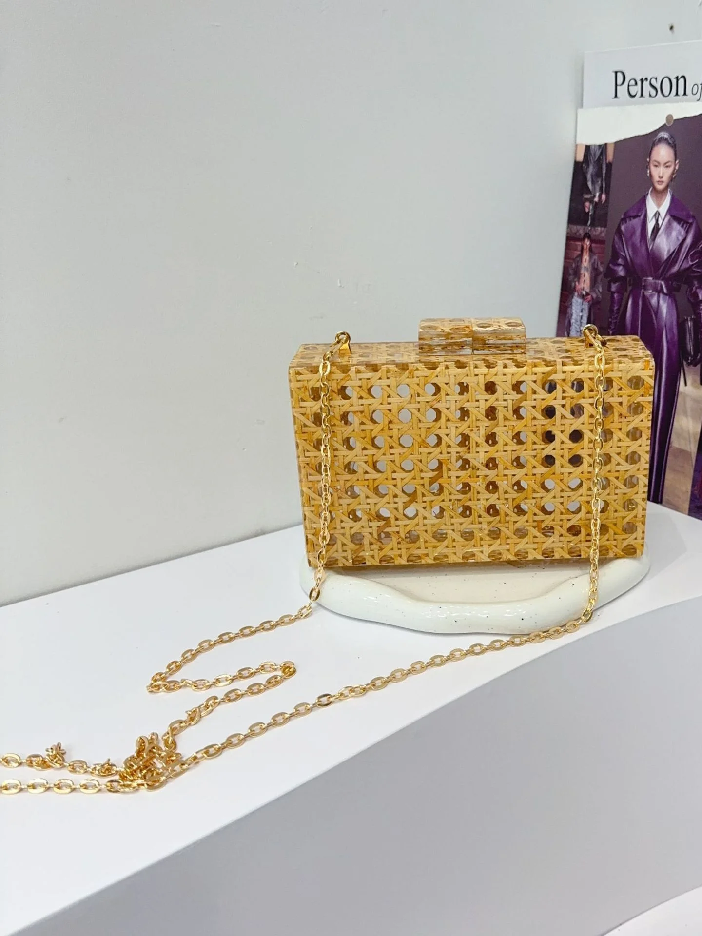 Акриловая сумка в стиле ретро, плетеная сумка на одно плечо, женская сумка через плечо с цепочкой, клатч для ужина для молодежи
Акриловая сумка в стиле ретро, плетеная сумка на одно плечо, женская сумка через плечо с цепочкой, клатч для ужина для молодежи