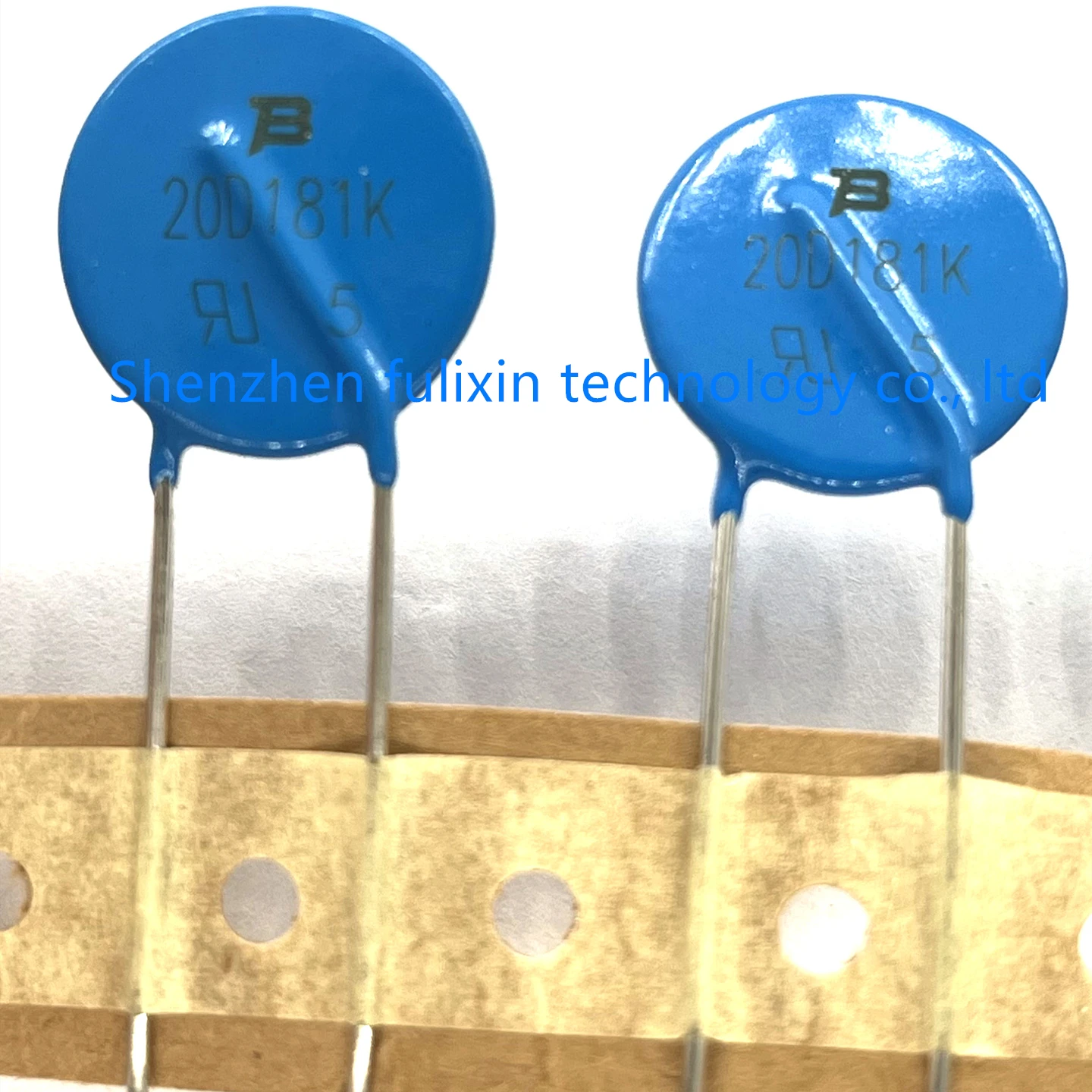 10PCS MOV-20D181KTR MOV-20D181K 20D181K 180V 20mm 1100PF 6.5KA varistors
10PCS MOV-20D181KTR MOV-20D181K 20D181K 180V 20mm 1100PF 6.5KA varistors