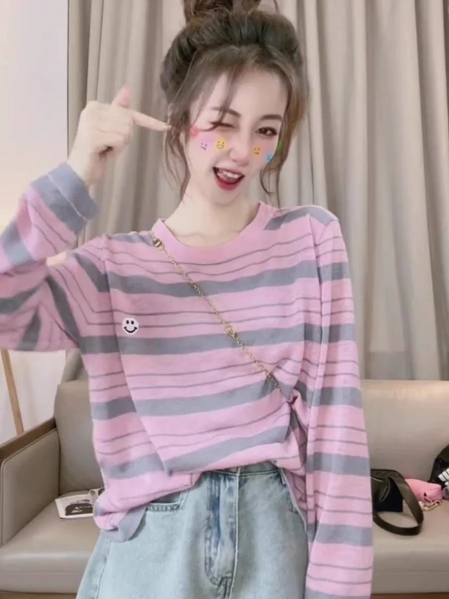 Pink Stripe Ice Silk Knitted Top Women's Long Sleeve Lightweight Breathable Summer Sun Protection Cover up Casual T-Shirt
Pink Stripe Ice Silk Knitted Top Women's Long Sleeve Lightweight Breathable Summer Sun Protection Cover up Casual T-Shirt