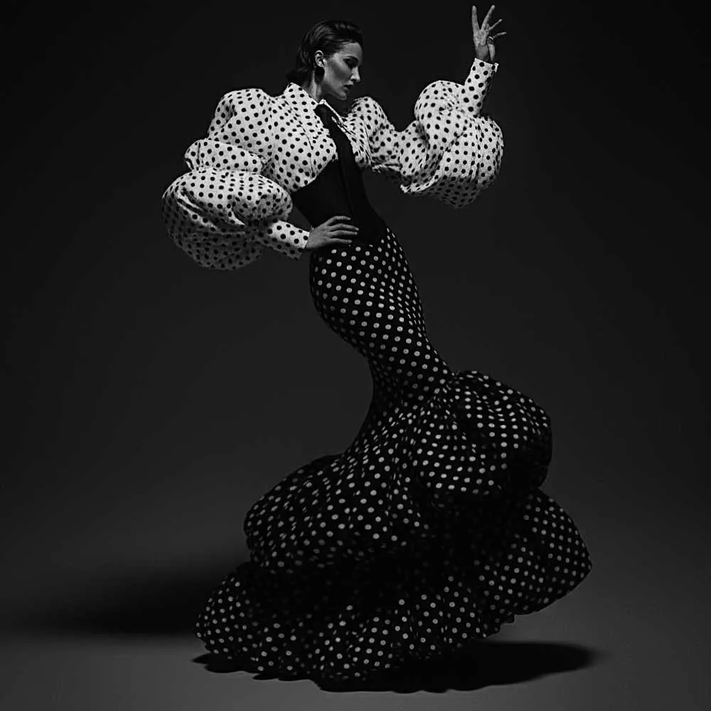 Exaggerated Puffy Mermaid Skirt Polka dots Power Women Skirts High Waist Ruffle Tiered Bottom Unique Evening Skirt Party Look
Exaggerated Puffy Mermaid Skirt Polka dots Power Women Skirts High Waist Ruffle Tiered Bottom Unique Evening Skirt Party Look